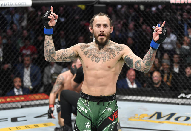 Марлон Вера срещу Марио Баутиста на UFC Fight Night 258