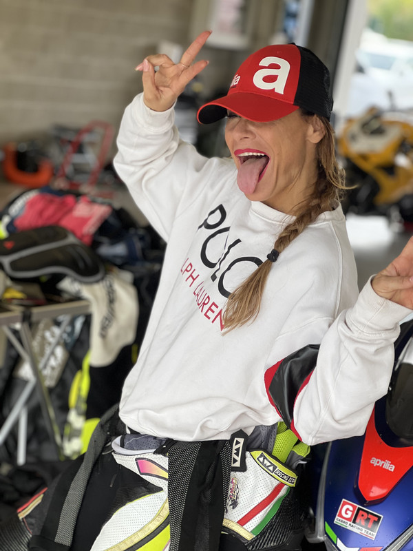 1EF14F3B-4A2B-477B-8A71-61B58D4CB2DC