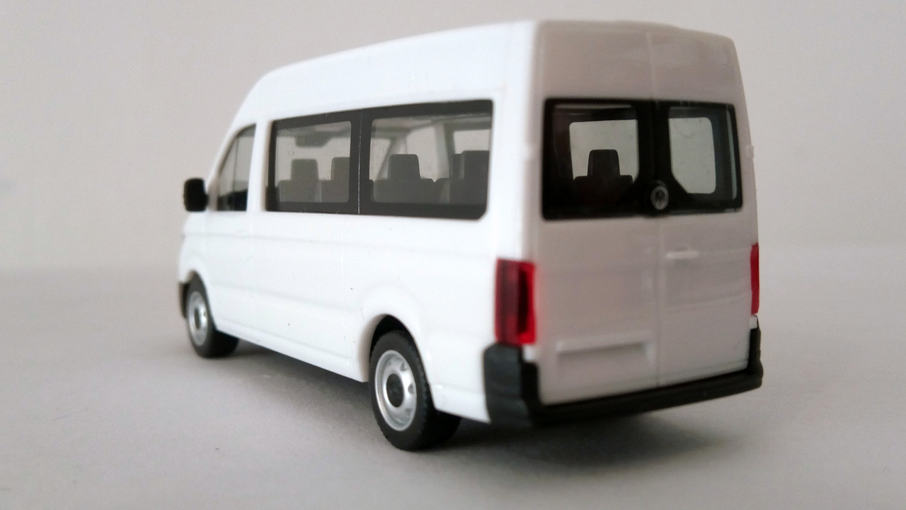 Mach (9041)