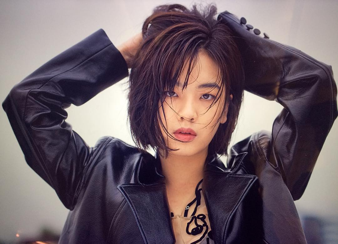 Lee Joo Young merupakan aktris asal Korea Selatan yang pernah berakting dalam drama Weightlifting Fairy Kim Bok Joo (2016), The Ghost Detective (2018), hingga Itaewon Class (2020).