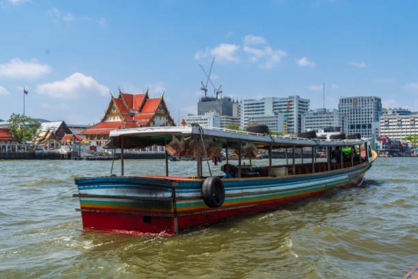 Boat-Tour-Bangkok-10.jpg