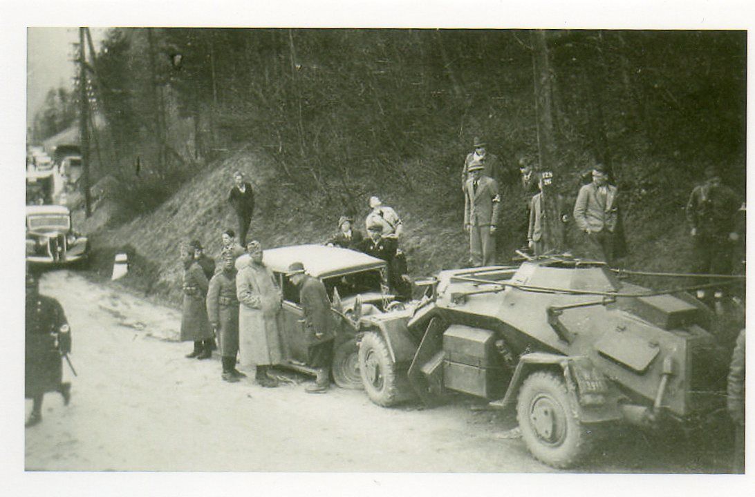 Wehrmacht 4 Rad Panzer Spähwagen SdKfz 223 Unfal