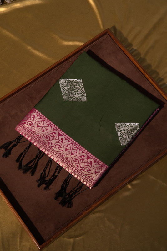 Rokea by RK Premium Handloom