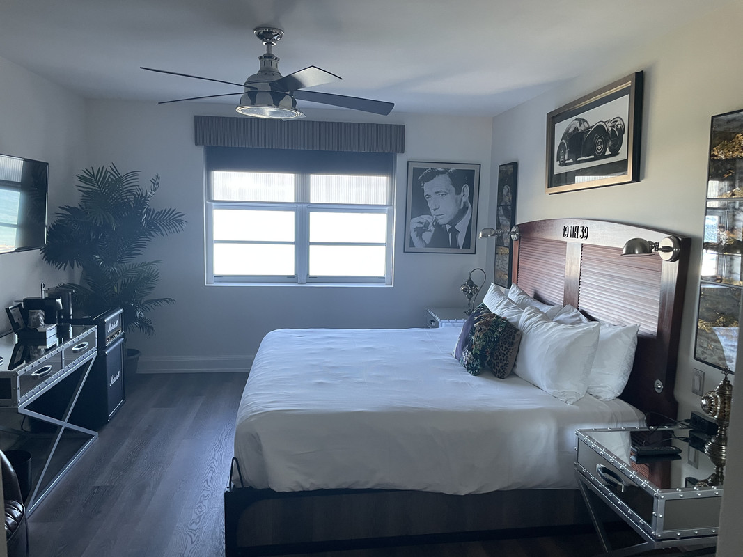 299EE5B1-8E5F-4505-9E07-986AB38BC37D