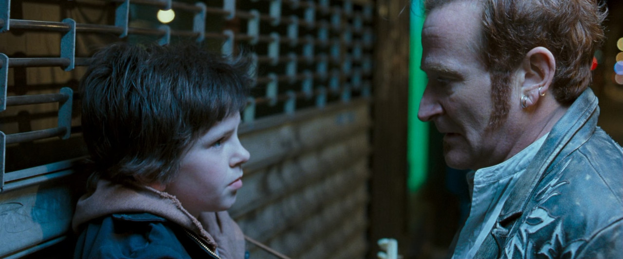 August Rush 2007.mkv_snapshot_01.00.37_[2017.12.15_01.04.12]