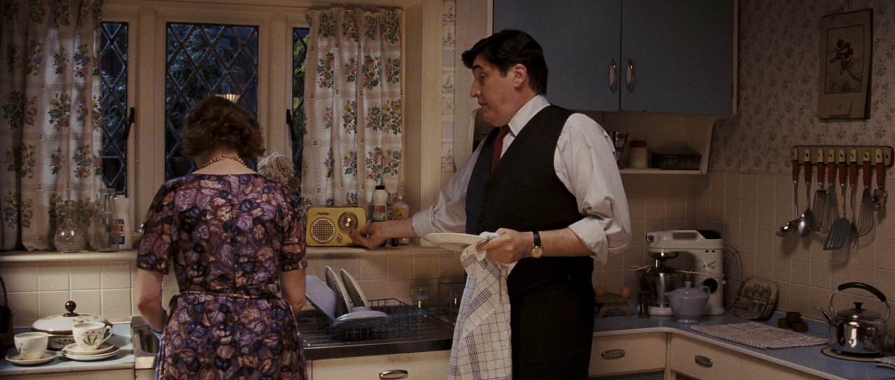 An Education (2009) (1080p BluRay x265 r00t)-08