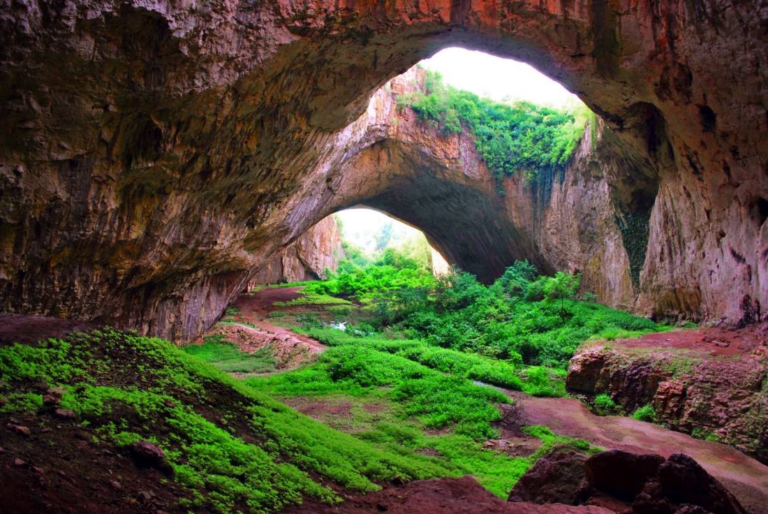 [Obrazek: devetashka-cave-6.jpg]