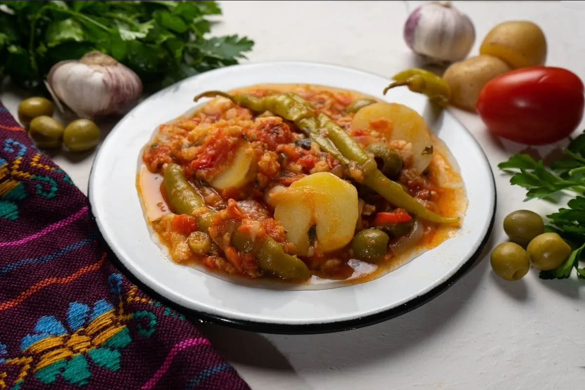 ¿Cena ligera y rápida? Esta es la receta baja en calorías de atún con papas