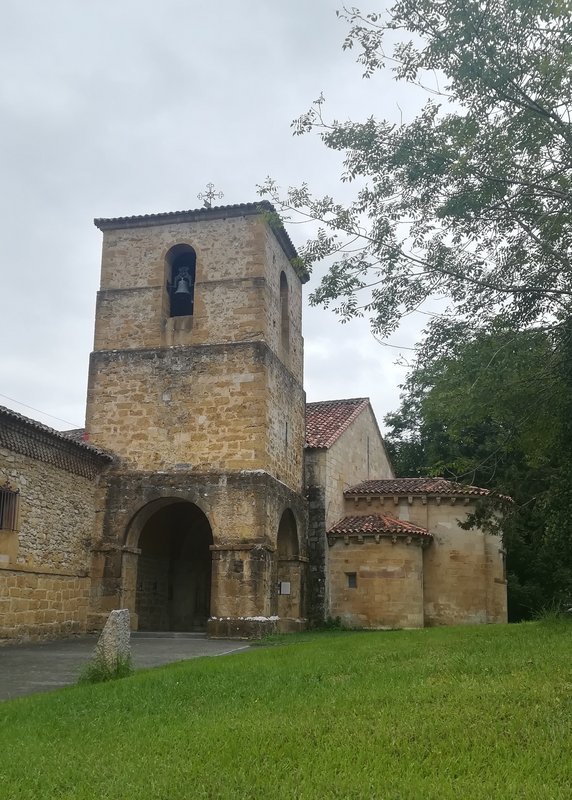 ESCAPADA POR ASTURIAS ORIENTAL - Blogs de España - LLEGADA A LLANO DE CON – CANGAS DE ONÍS- PARADOR Domingo 6 de Septiembre (8)