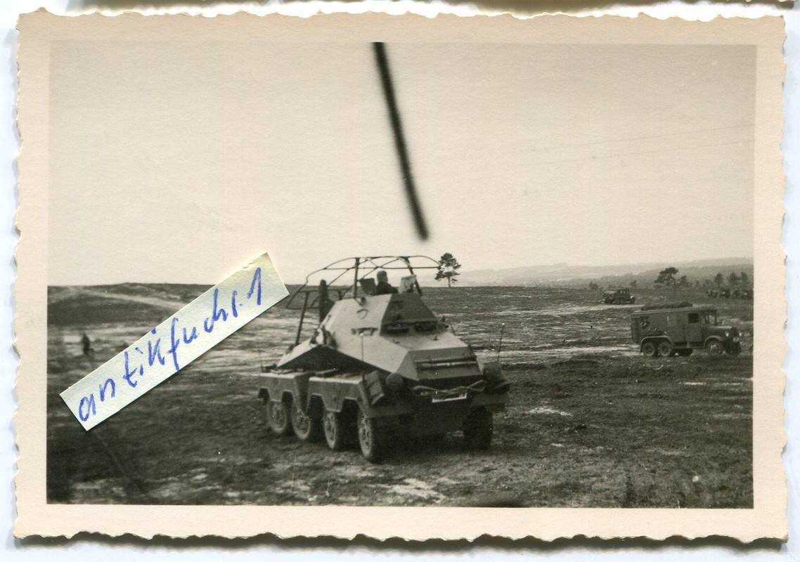 Deutscher 8-Rad-Funk-SPW  Schützenpanzer in Polen im 2.WK