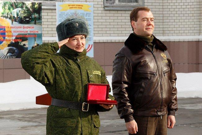 https://i.postimg.cc/SQCYxqVB/Dmitry-Medvedev-in-Saratov-Oblast-February-2012-9.jpg