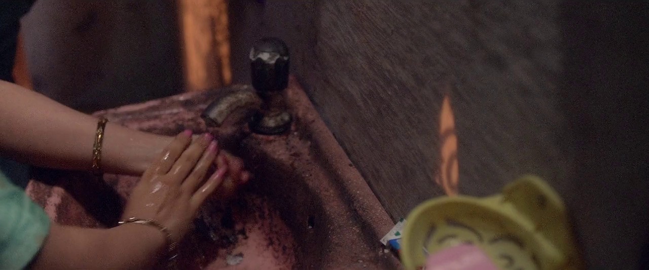 Urf-Ghanta-2021-Web-Rip-Hindi-1080p-x264-AVC-DD-5-1-ESub-mkv-0004