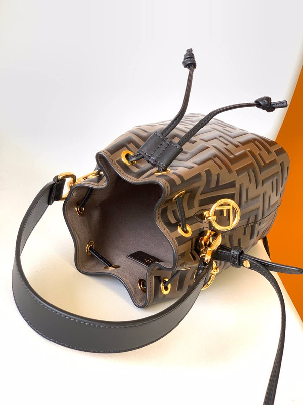 photo-5-2025-12-04-09-21-11