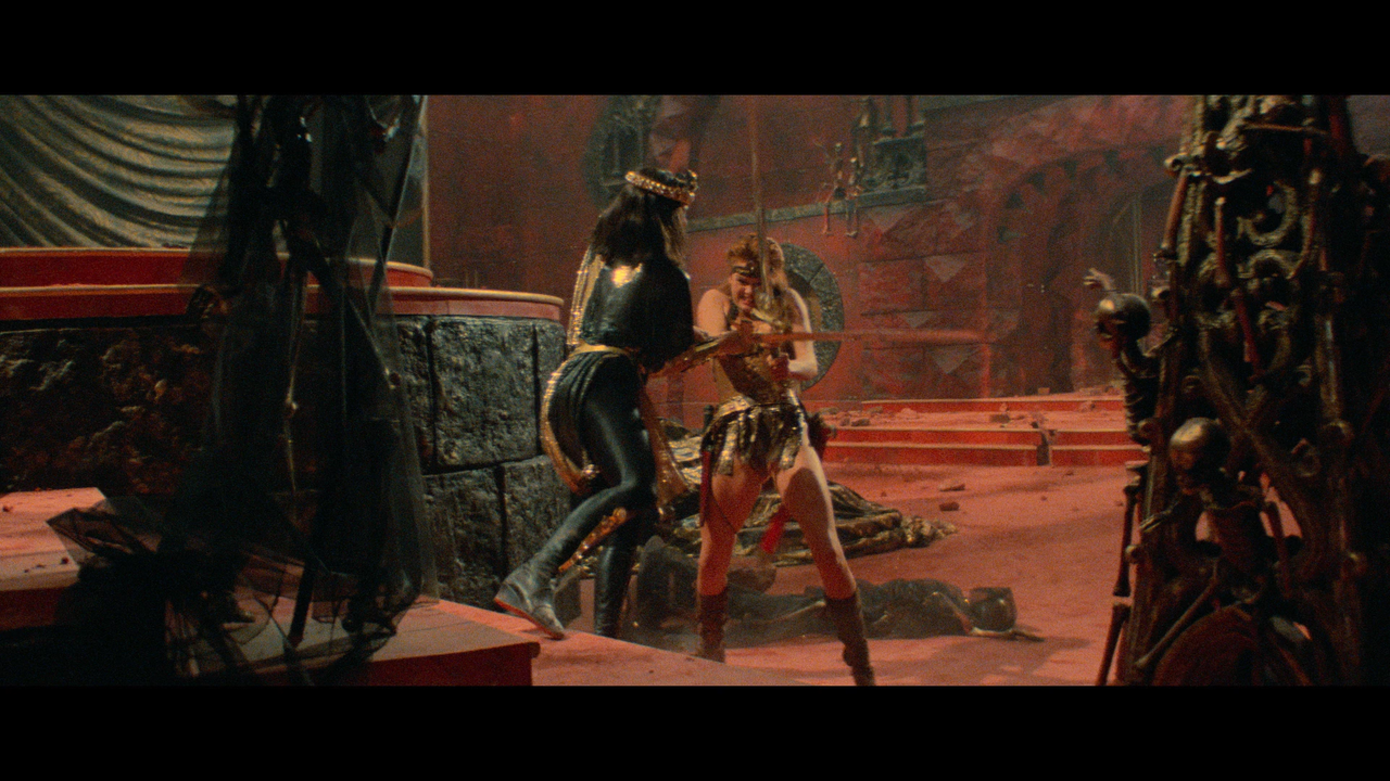 Red.Sonja.1985.REMASTERED.1080p.BDREMUX.AVC-Нечипорук.mkv_snapshot_01.14.48.583
