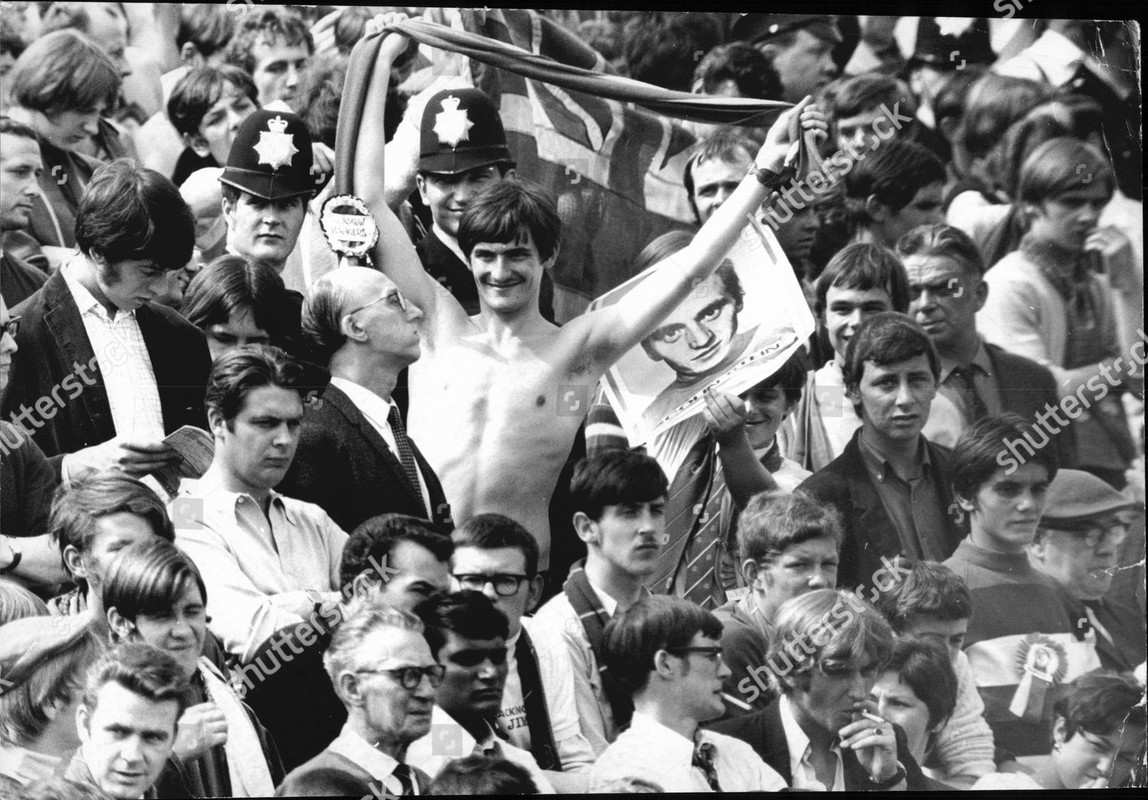 9C3DFDBC-B78A-4F42-958D-C6DC46F4902C