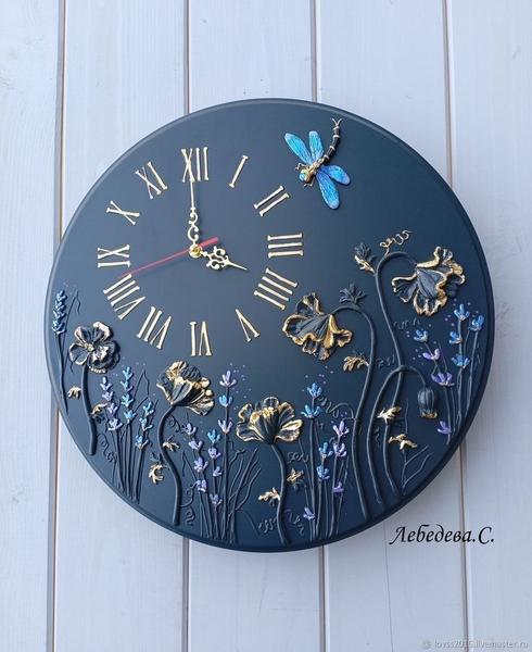 clock-dragonfly.jpg