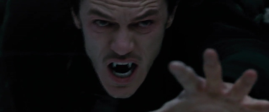 Dracula Untold 2014 BluRay [Hindi + Tamil + Telugu + English] 480p, 720p ESub Screenshot