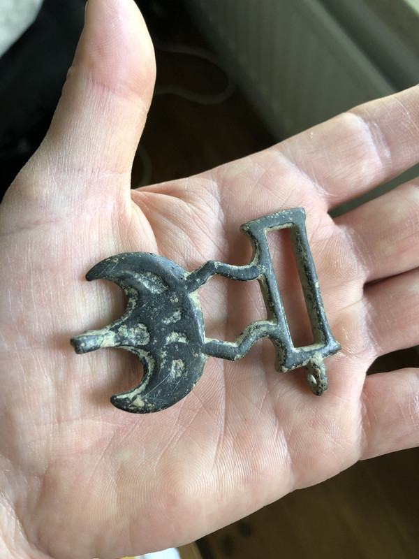 8E644AF0-99E8-4E4D-83D9-16246FD3C47A