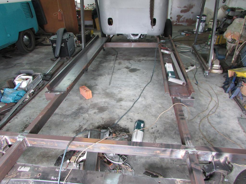 Bed stiffining and rails (2)