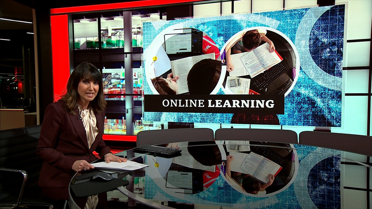 01.14 - 22.30.00 - BBC Wales Today & Weather. News and weather from B....ts_snapshot_15.12.800