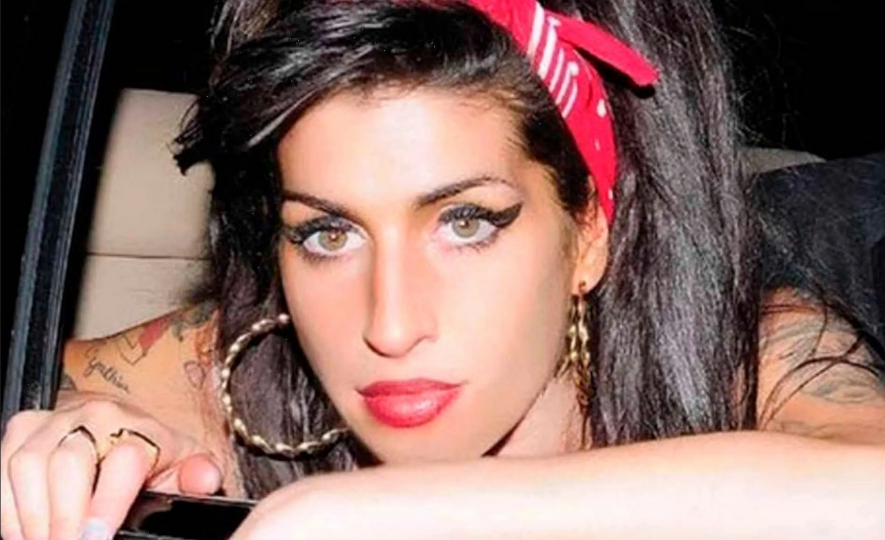 Así se vería Amy Winehouse hoy, con 40 años