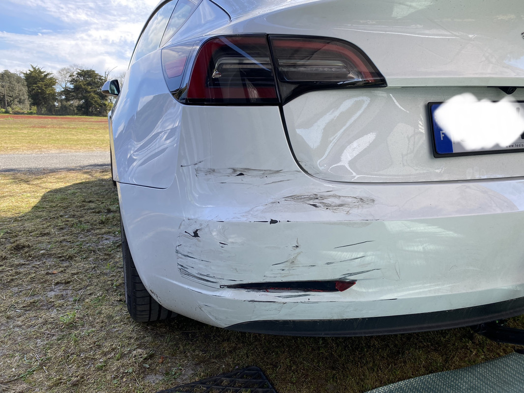 B4FC31B3-DD95-40D1-B60A-B89B075FB2AC