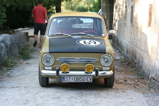  FIAT 850 Special - Page 2 1u2SgPt