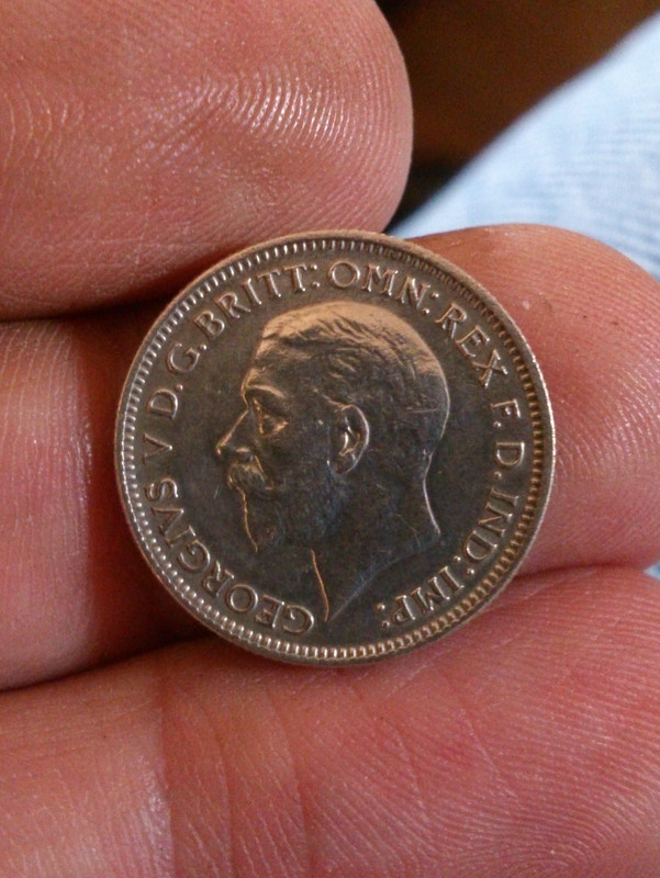 1933 silver sixpence obverse 02072013