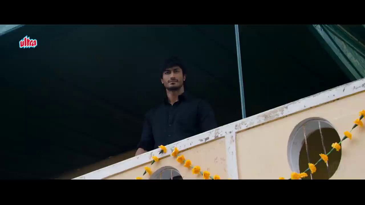 Commando-A-One-Man-Army-2013-WEBRip-Hindi-720p-x264-AVC-AAC-2-0-mkv-0004