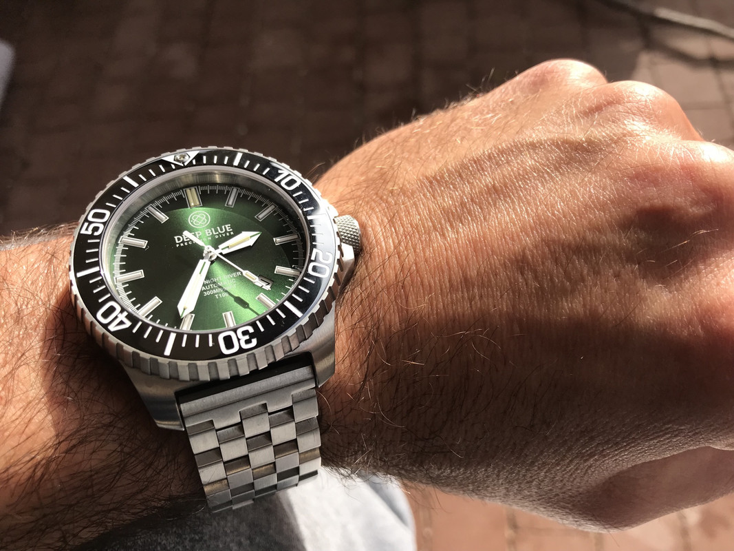 DF6D2862-6171-4334-A4FF-B178A1AC9667