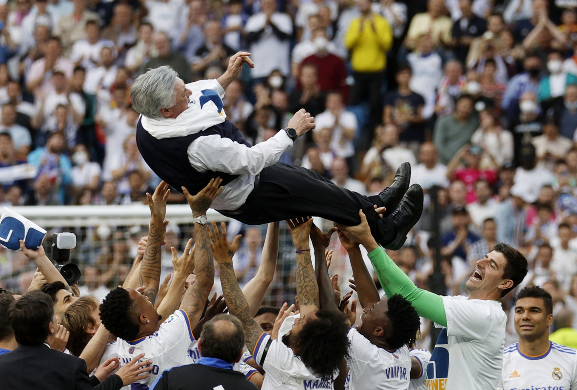 Real Madrid se lleva el título de LaLiga española tras golear al Espanyol