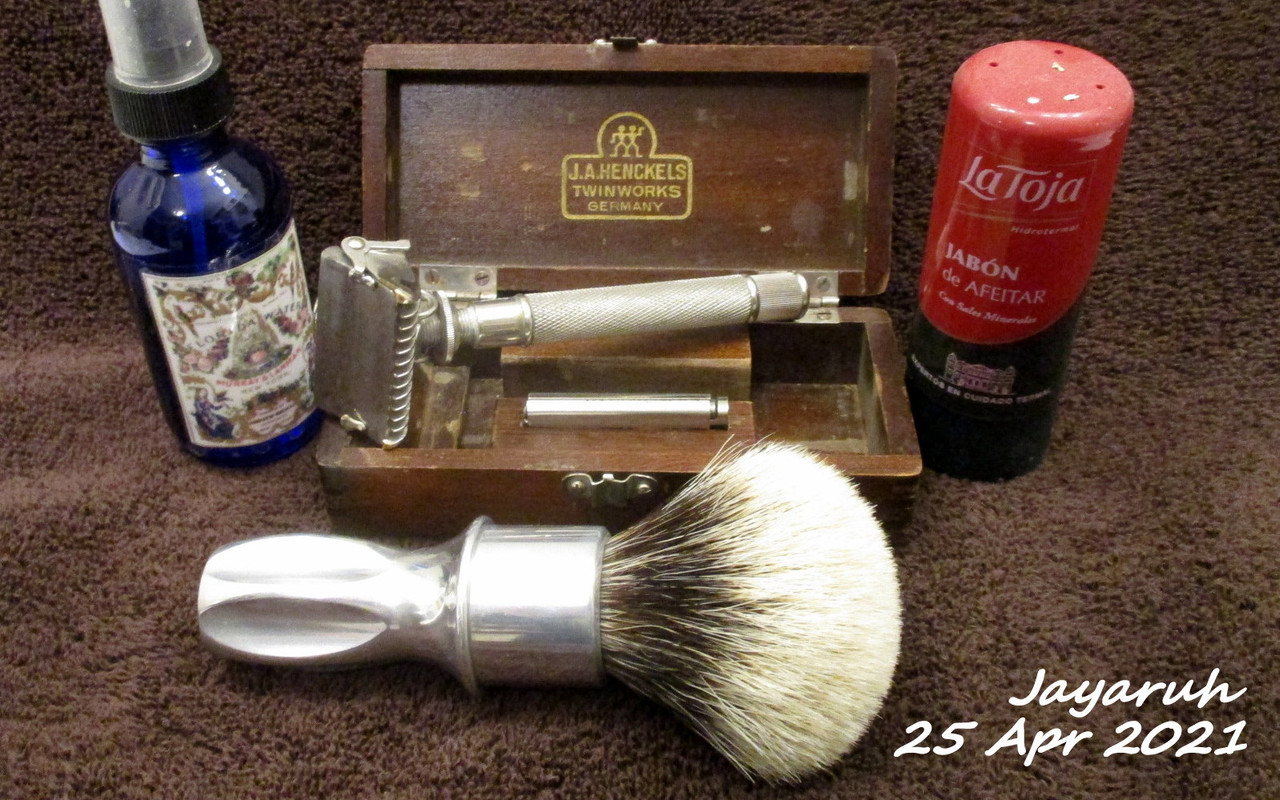 [Image: sos210425.jpg]