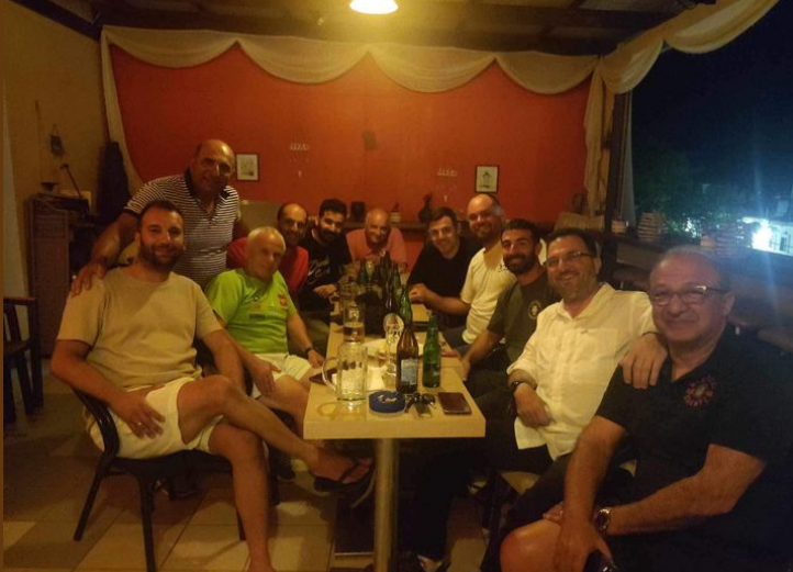 ΛΕΥΚΟΣ ΚΑΠΝΟΣ ΣΤΟΝ ΗΡΑΚΛΗ ΣΤΑ ΔΙΟΙΚΗΤΙΚΑ - ΕΛΗΞΕ Η ΣΥΝΕΡΓΑΣΙΑ ΜΕ ΤΟΝ ΚΑΚΟΥΣΙΟ