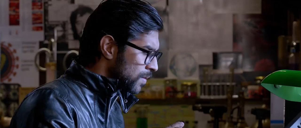 Iru Mugan 2016 WebRip [Tamil] 480p 720p ESub Screenshot