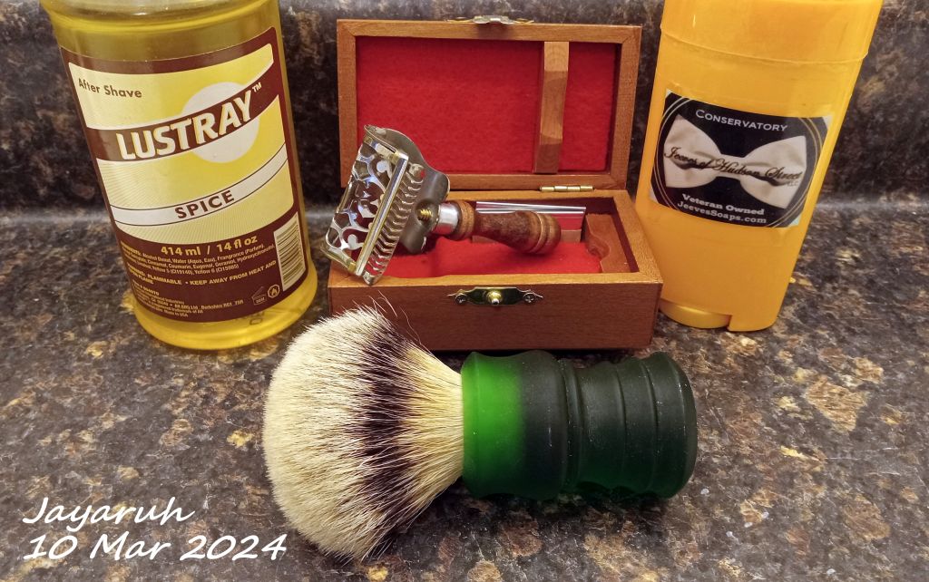 [Image: sos240310.jpg]