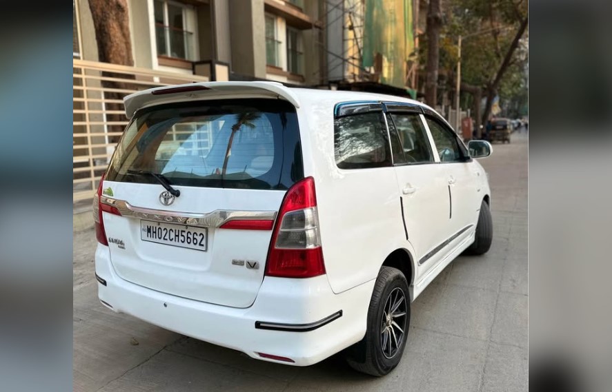 Used Toyota Innova G 8-Seater Mumbai