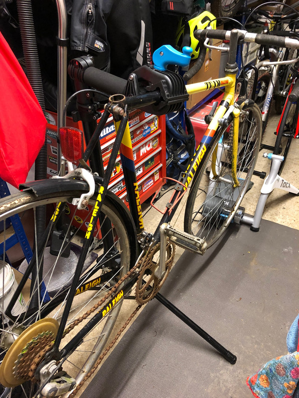 FBD77126-F0B3-4074-B519-854E3727477A