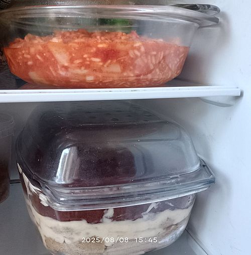https://i.postimg.cc/SQdjBKnc/lecso-tiramisu-20250808.jpg