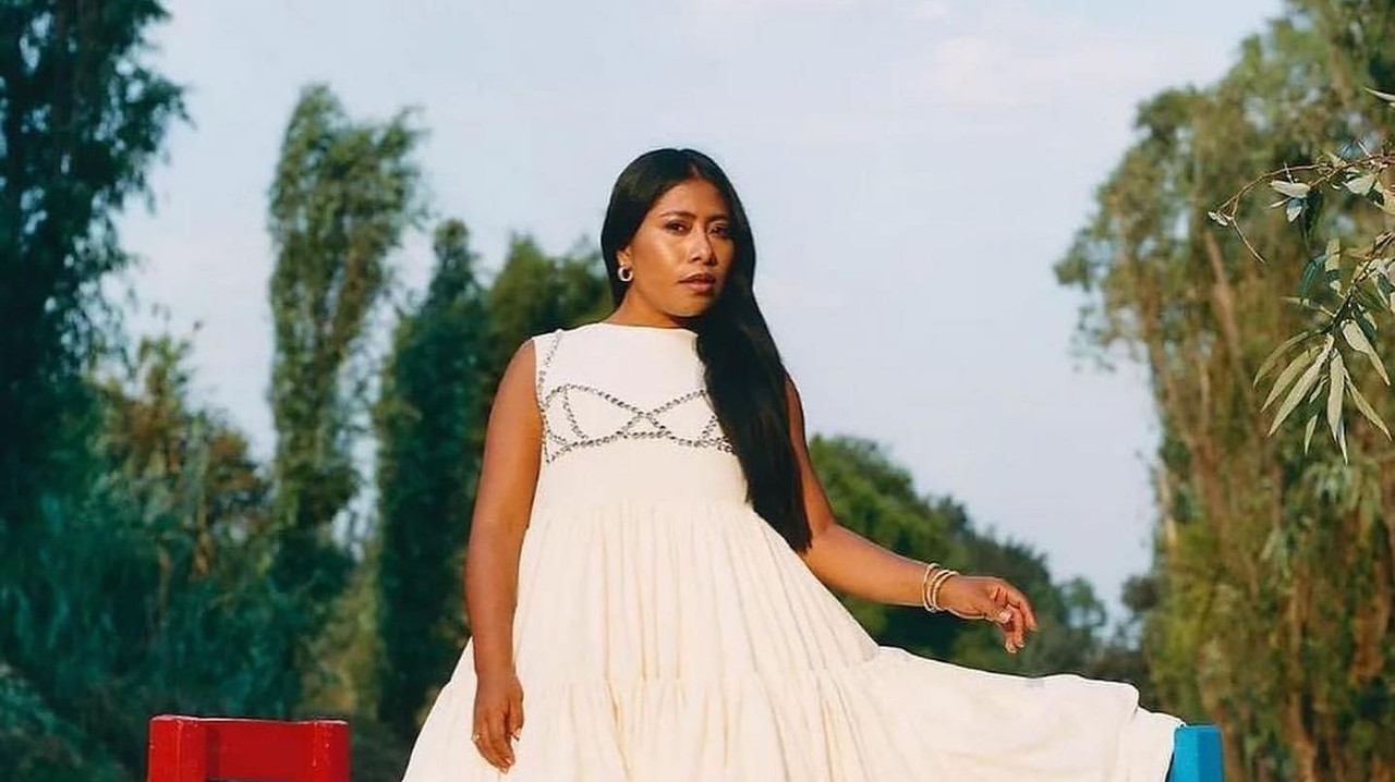 Yalitza Aparicio presume de sus paradísiacas vacaciones con su mamá