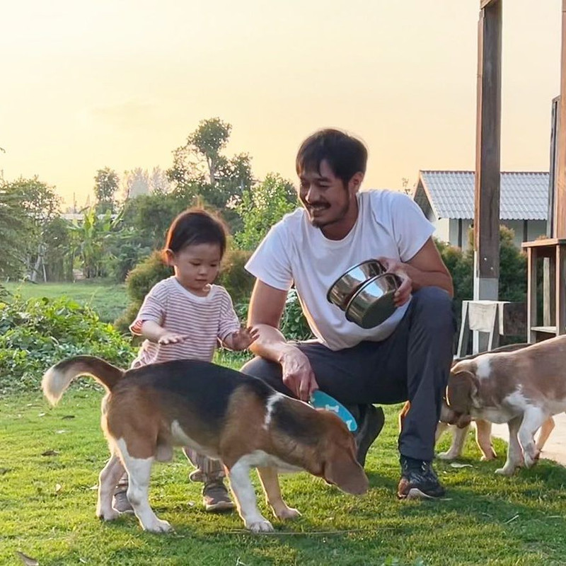 vikkiiexplorer-1711774351-3334927432817452761-54255420614