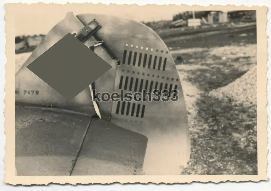 Foto Messerschmitt Bf 109 Flugzeug Heckfinne 27 Abschüssen ! 7479 Bari Italien