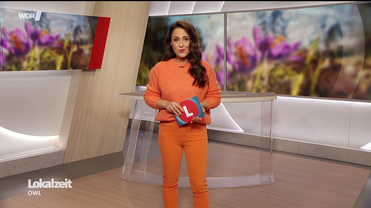 Nina Moghaddam WDR Lokalzeit OWL 11 03 2026 122X Caps 122