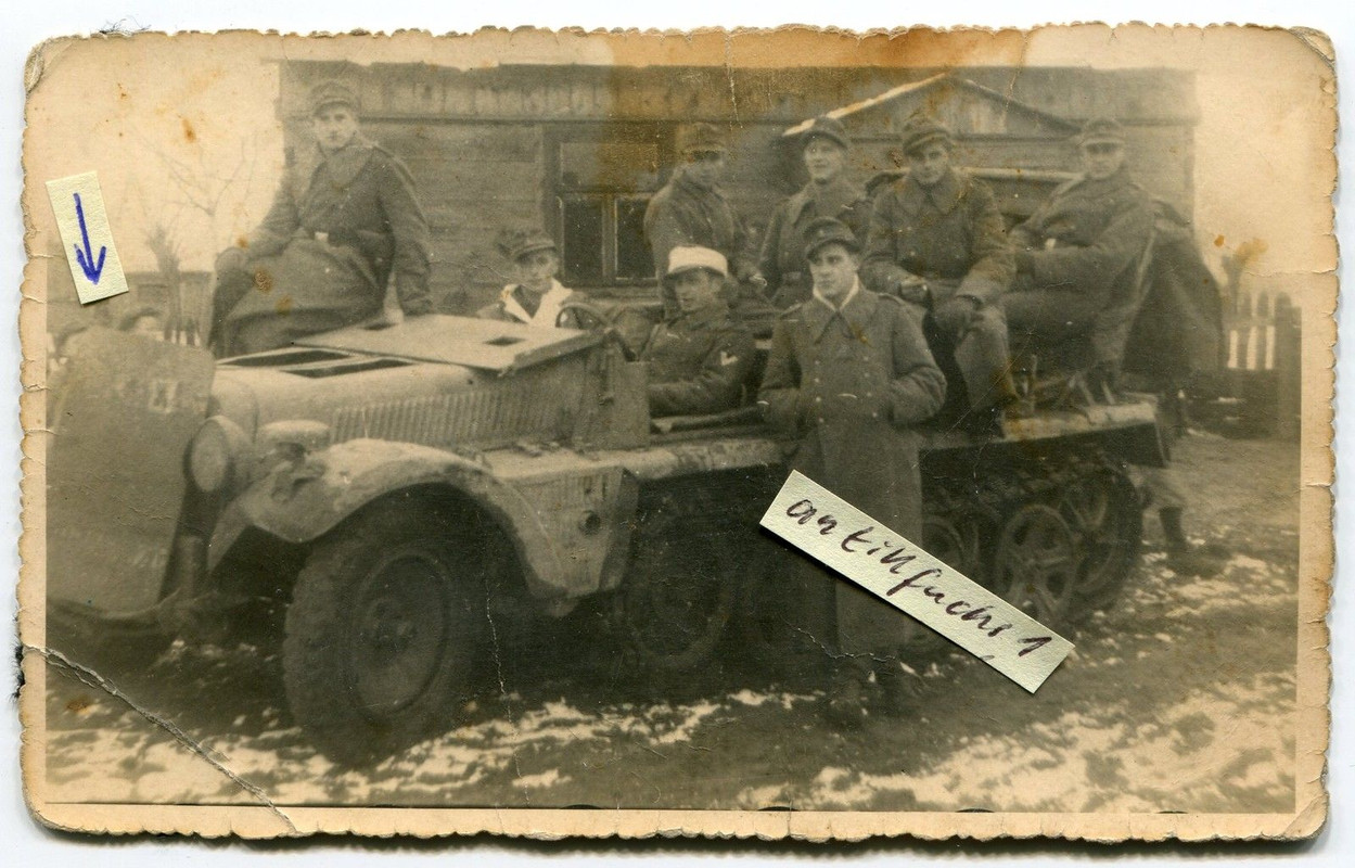 Halbkette mit Panzer-Schild 1945 in Ostpreußen