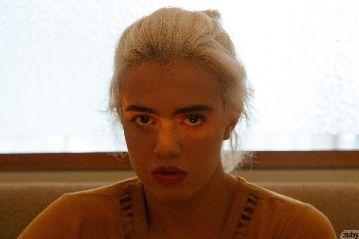 full_003_1139061248288754