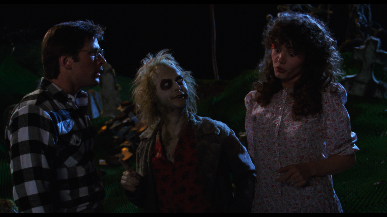Beetlejuice.1988.2160p.UHD.BDRemux.TrueHD.Atmos.HDR.DoVi.Hybrid.P8.by.DVT.mkv_snapshot_00.47.51_[202