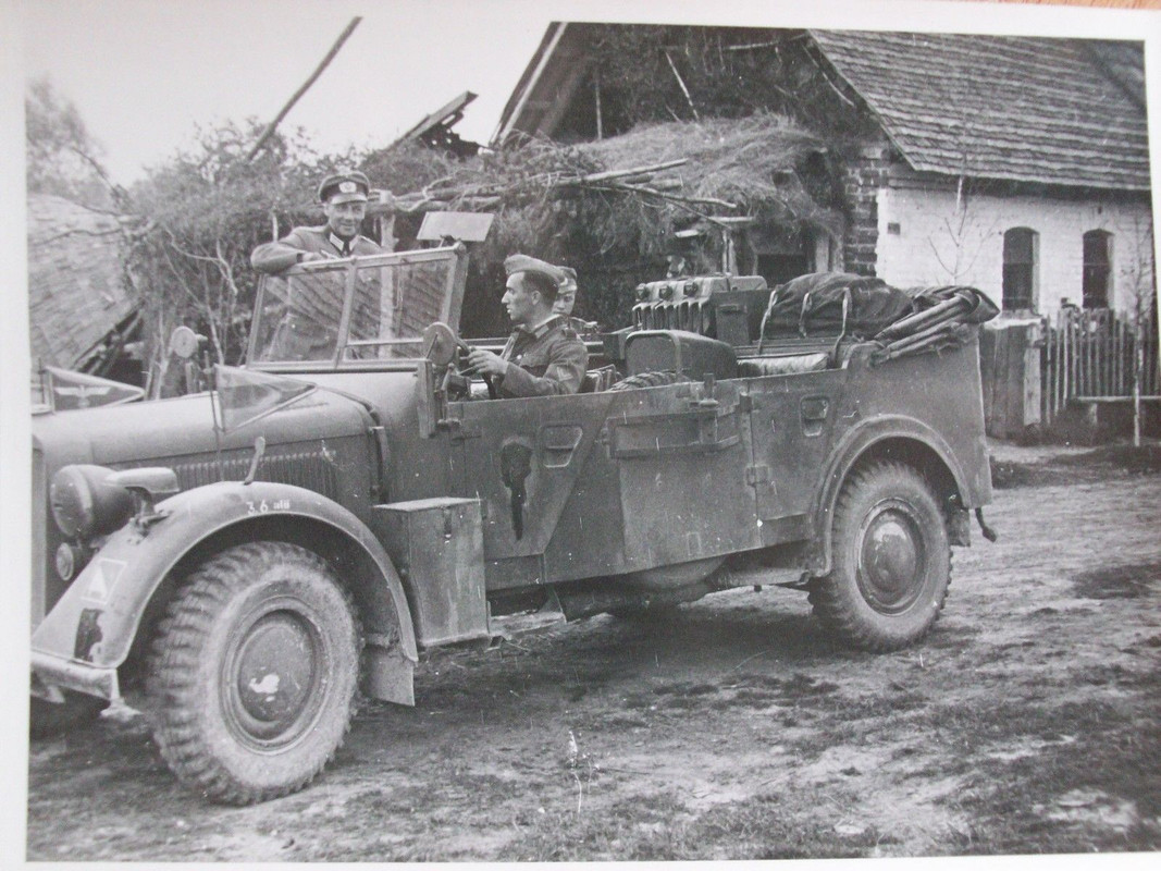 Kübelwagen, Kfz.12 mittl. Einheits PKW Horch 901