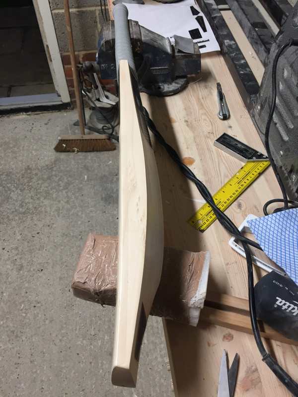 BD76DEA6-3A7C-4B39-8C50-5C99B92EB9E1