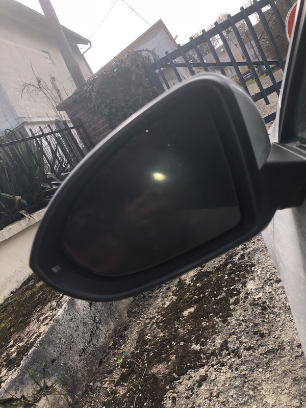 CD3C4EC8-936C-47F0-BBC4-B391D6CF5219