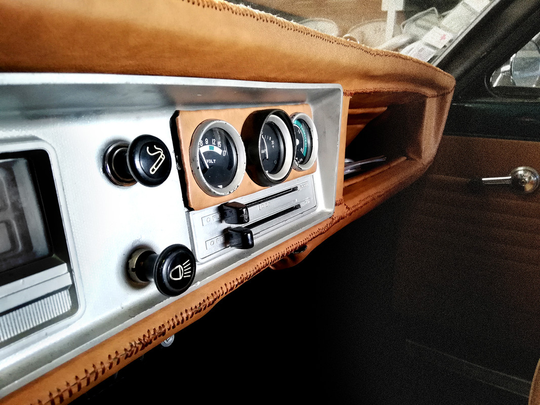 DATSUN1200_EA2404B-1