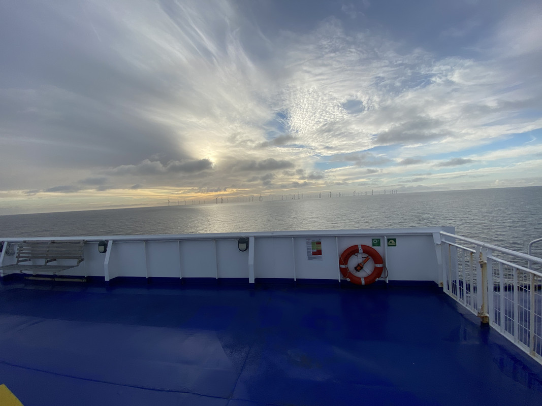 CA6516FF-DF1A-4D44-96EF-706AAF66490A